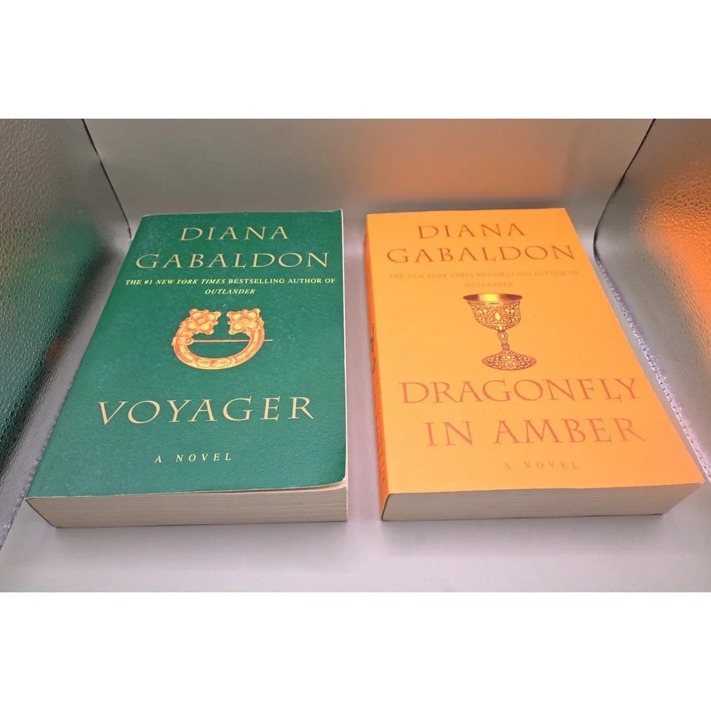 Diana Gabaldon Outlander Book Lot 8 HC PB Dragonfly Voyager Companion Set